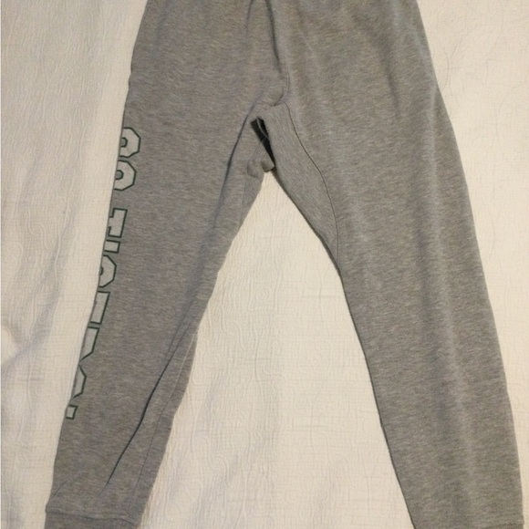 Strangers Things Sweatpants Medium Go Tigers - Picture 4 of 5